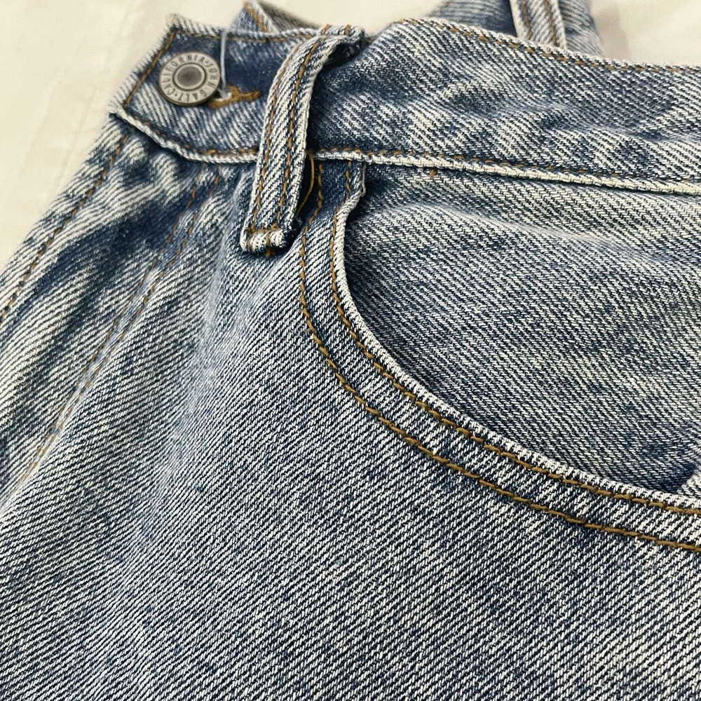 Brandy Melville Jean Shorts Size S - Picture 6 of 7